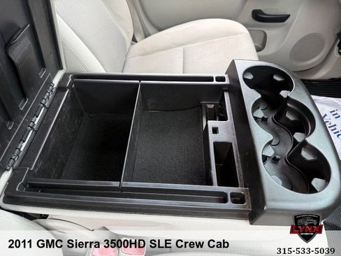 Used 2011 GMC Sierra 3500 SLE w/ SLE Preferred Package AWD/4WD image 43