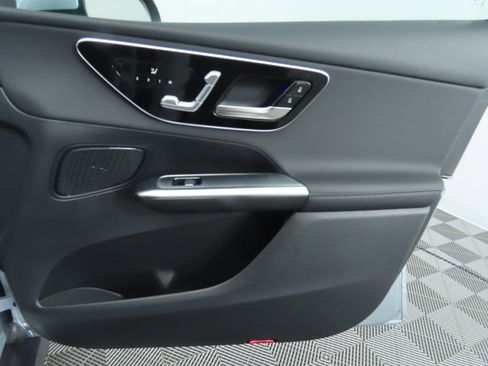 Certified 2025 Mercedes-Benz GLC 300 image 25