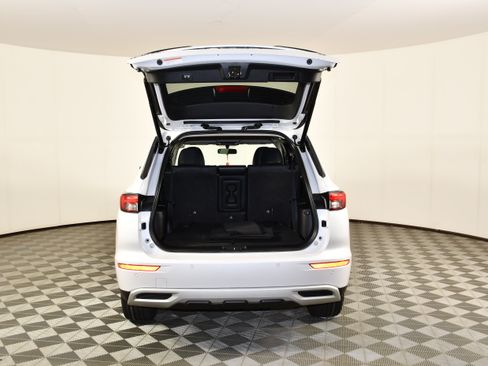 Used 2022 Mitsubishi Outlander SE AWD/4WD image 38