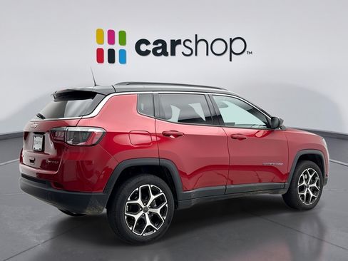 Used 2025 Jeep Compass Limited w/ Sun & Sound Group AWD/4WD image 5