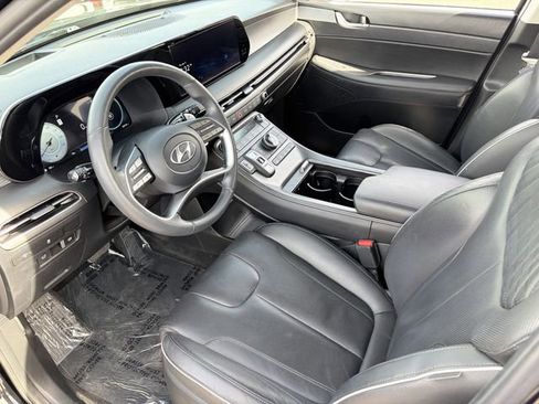 Used 2023 Hyundai Palisade Limited w/ Cargo Package FWD image 6