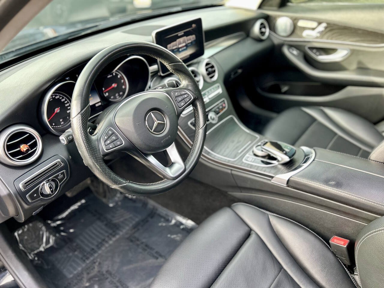 Used 2015 Mercedes-Benz C 300 4MATIC Sedan image 8