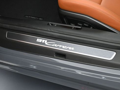 New 2026 Porsche 911 Carrera image 17