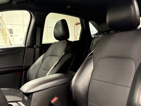 Used 2023 Ford Escape ST-Line Select w/ Tech Pack #2 image 7