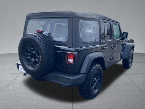 Used 2021 Jeep Wrangler Unlimited Sport image 14