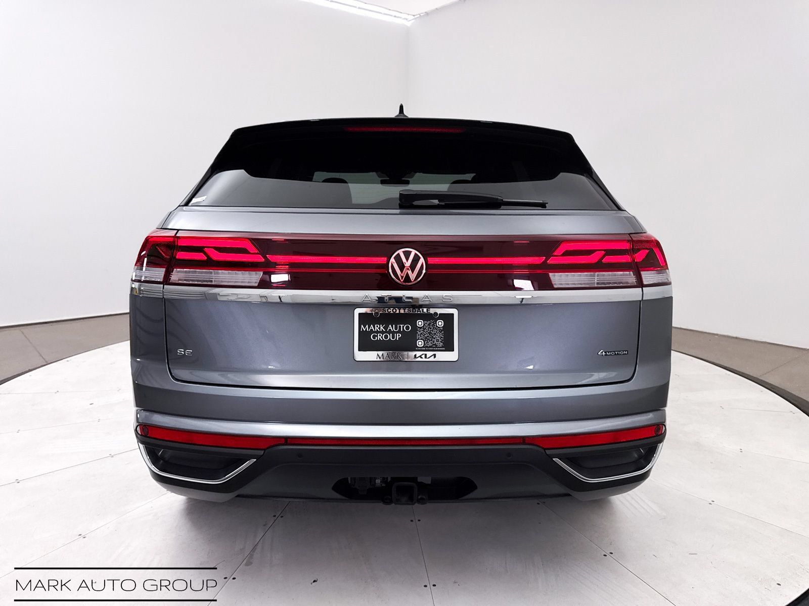 Used 2024 Volkswagen Atlas Cross Sport SE AWD/4WD image 14