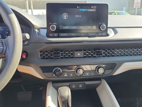 Used 2025 Honda Accord LX image 15