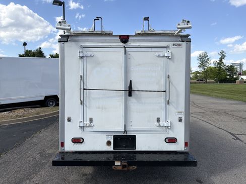 Used 2020 Chevrolet Express 3500 w/ Power Convenience Package RWD image 6