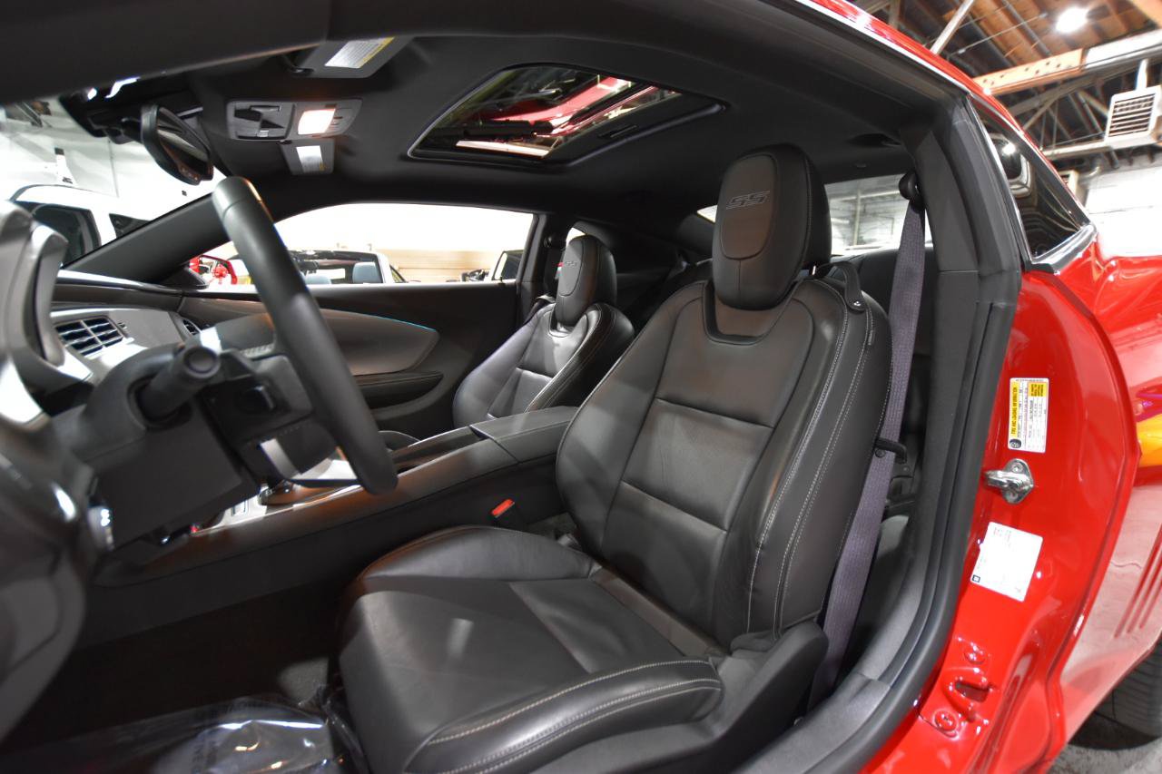 Used 2010 Chevrolet Camaro SS w/ RS Package RWD image 27