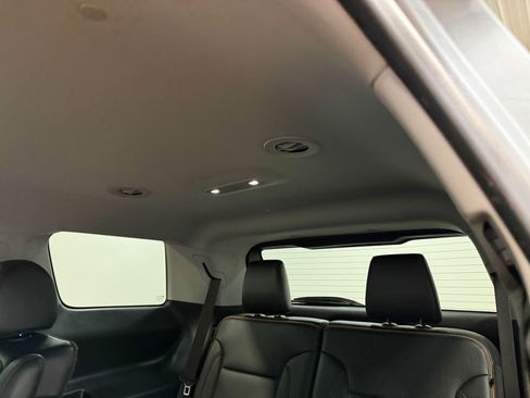 Used 2023 GMC Acadia AT4 AWD/4WD image 50