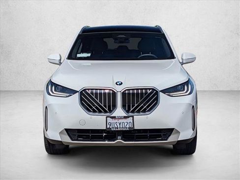 Used 2025 BMW X3 xDrive30i w/ Convenience Package AWD/4WD image 2