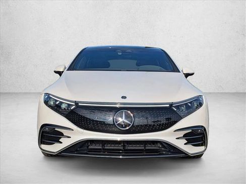 Certified 2022 Mercedes-Benz EQS 580 4MATIC Sedan image 2