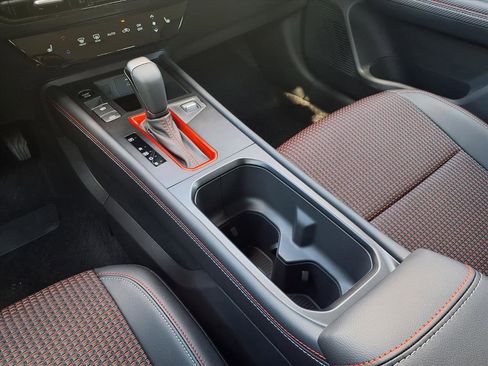 New 2026 Nissan Kicks SR w/ Cold Weather Package image 17