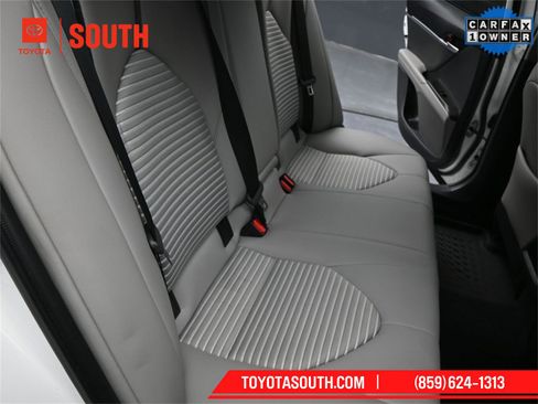 Used 2023 Toyota Camry SE image 26