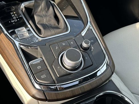Used 2023 MAZDA CX-9 Signature image 16