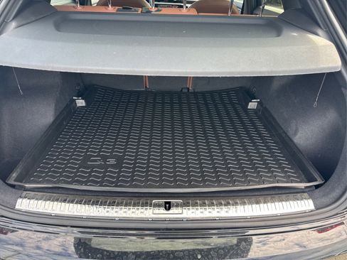 Used 2021 Audi Q3 2.0T Premium Plus w/ Premium Plus Package image 12