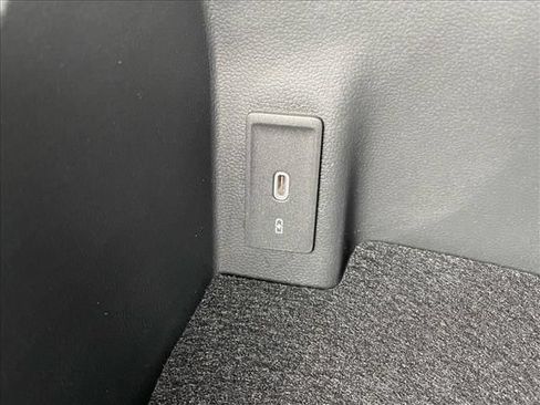 Certified 2026 Volkswagen Atlas SEL AWD/4WD image 18