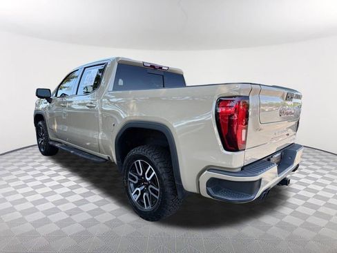 Used 2022 GMC Sierra 1500 AT4 w/ AT4 Premium Package AWD/4WD image 7