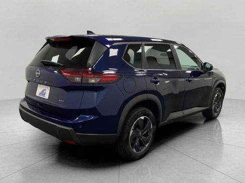 Certified 2025 Nissan Rogue SV AWD/4WD image 3