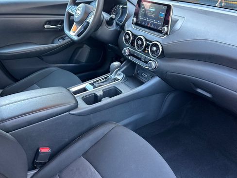 Used 2024 Nissan Sentra SV FWD image 18