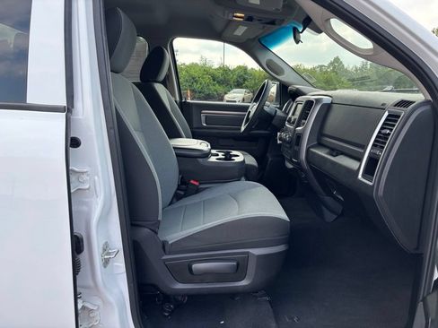 Used 2024 RAM 1500 Classic SLT AWD/4WD image 18