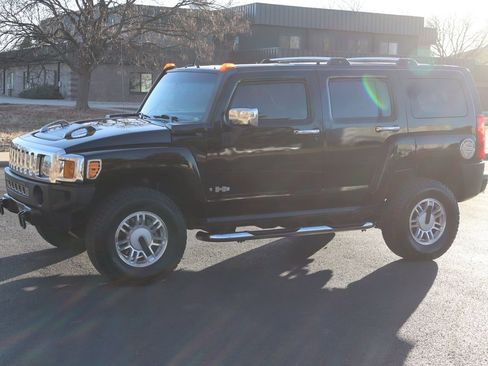 Used 2006 HUMMER H3 w/ Chrome Appearance Package image 10