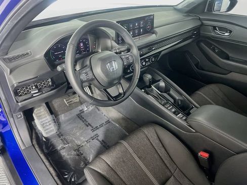 Used 2024 Honda Accord Sport image 11