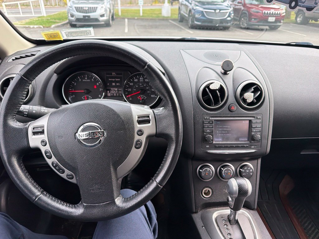 Used 2013 Nissan Rogue SL AWD/4WD image 4