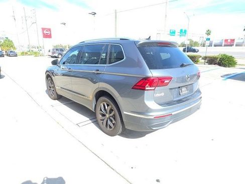Used 2023 Volkswagen Tiguan SE image 6