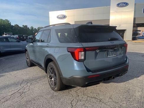Used 2026 Ford Explorer ST-Line w/ ST-Line Street Pack AWD/4WD image 6