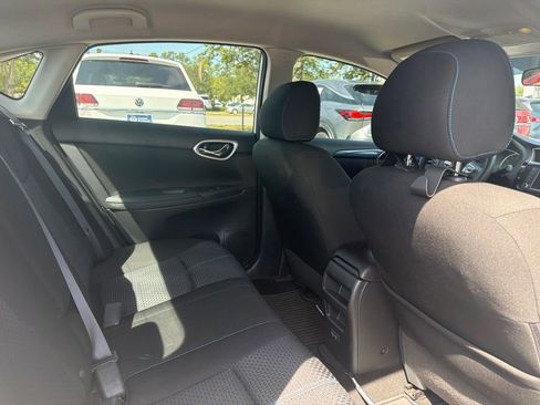 Used 2019 Nissan Sentra SR FWD image 21