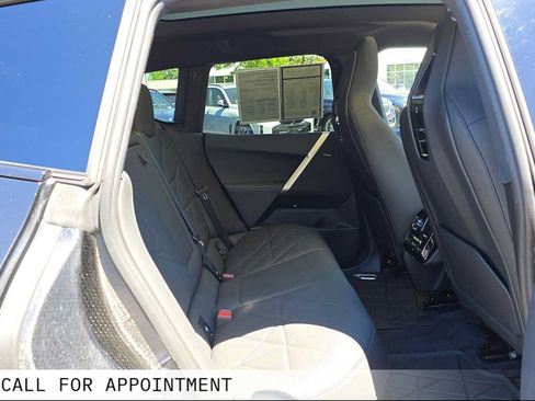 Used 2024 BMW iX xDrive50 AWD/4WD image 12