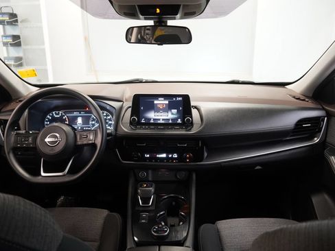Used 2022 Nissan Rogue SV AWD/4WD image 18