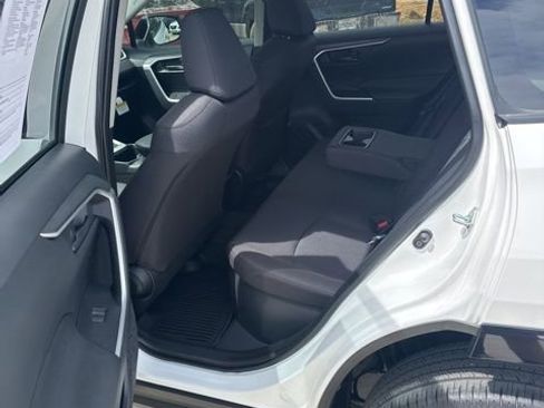 Used 2025 Toyota RAV4 LE AWD/4WD image 12