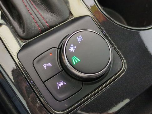 Used 2021 Chevrolet Blazer RS w/ Enhanced Convenience Package image 30