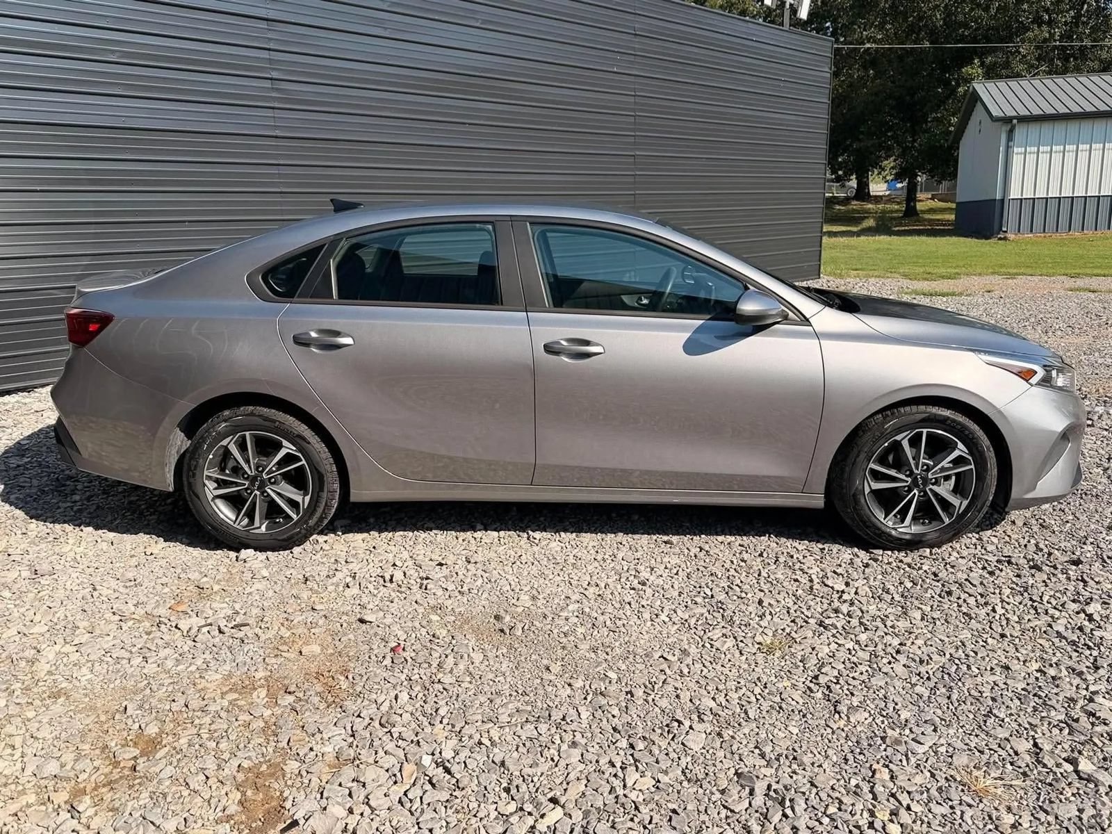 Used 2023 Kia Forte LXS FWD image 4