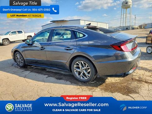Used 2023 Hyundai Sonata SEL w/ Preferred Accessory Package FWD image 3