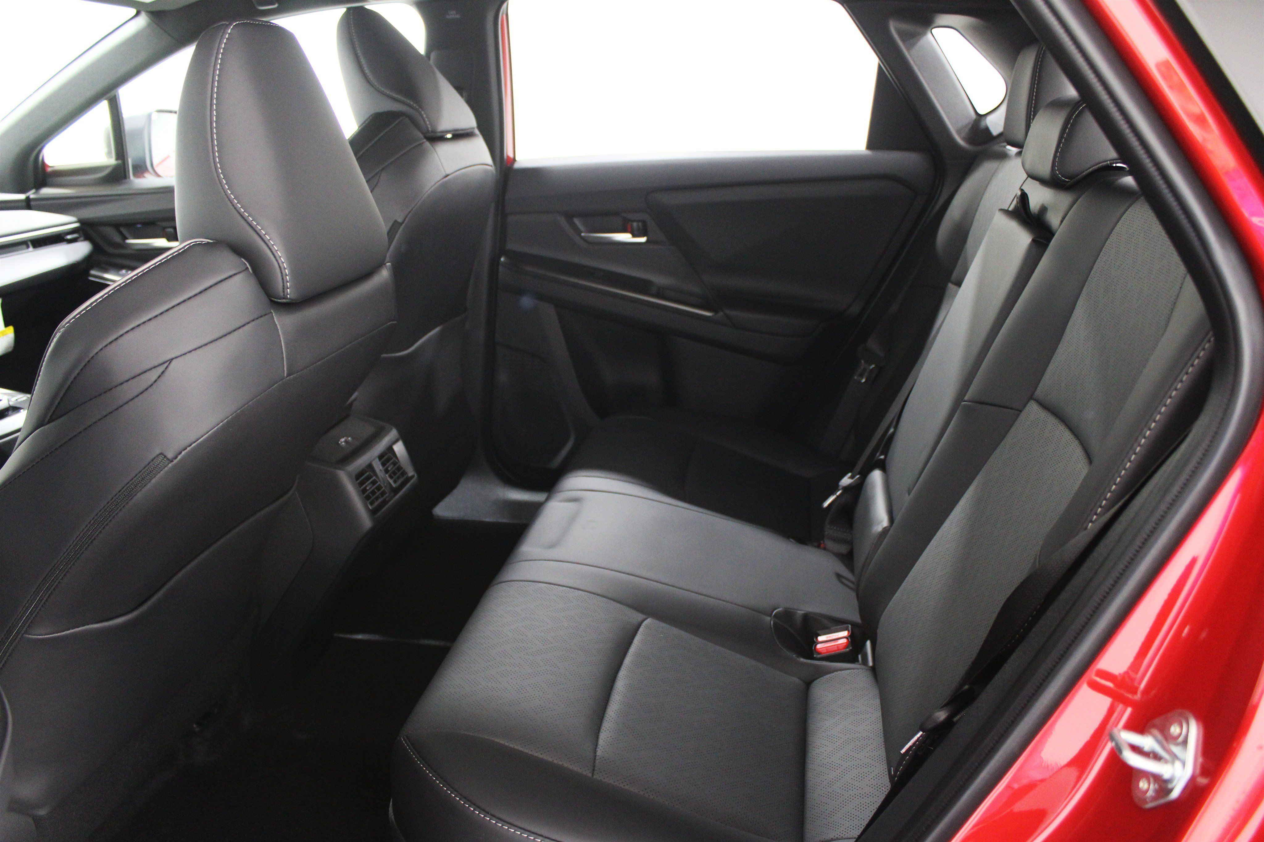 New 2026 Subaru Solterra w/ Premium Convenience Package AWD/4WD image 18