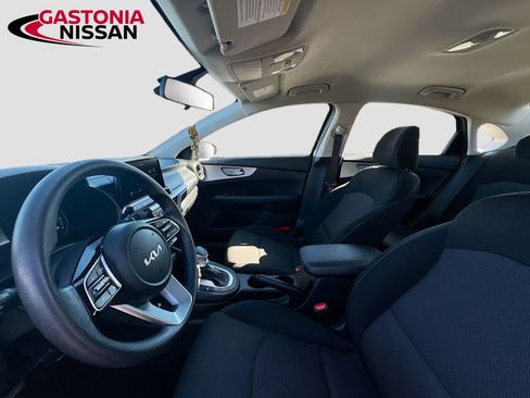 Used 2023 Kia Forte LXS image 26