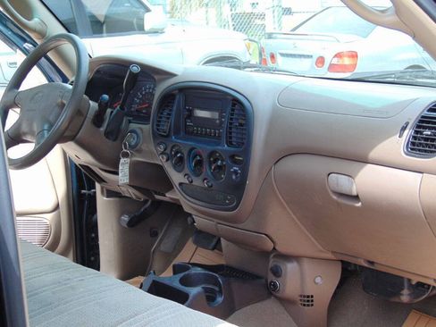 Used 2001 Toyota Tundra 2WD Regular Cab image 16