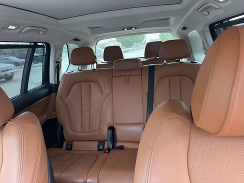 Used 2021 BMW X7 xDrive40i w/ Premium Package image 19