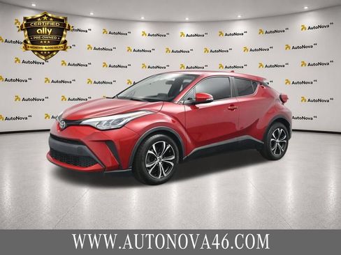 Used 2020 Toyota C-HR LE FWD image 1