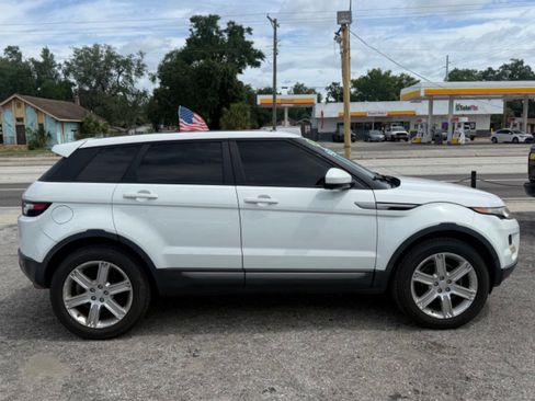 Used 2015 Land Rover Range Rover Evoque Pure Premium AWD/4WD image 5