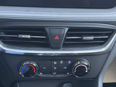 New 2026 Buick Encore GX Preferred w/ Comfort Package FWD image 6