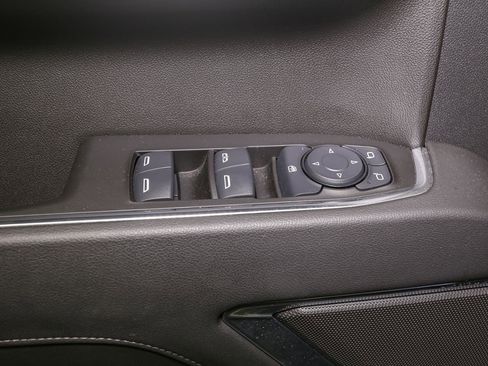 Used 2024 Chevrolet Silverado 1500 LT image 40