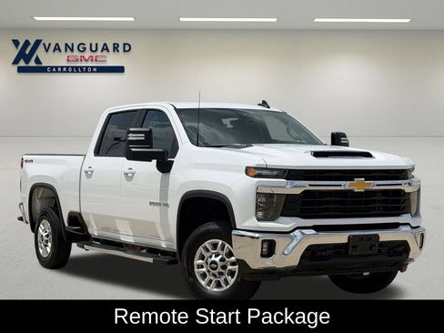 Used 2025 Chevrolet Silverado 2500 LT w/ Convenience Package AWD/4WD image 2
