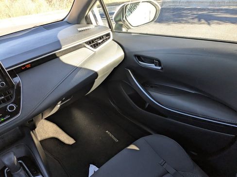 Used 2021 Toyota Corolla SE image 15