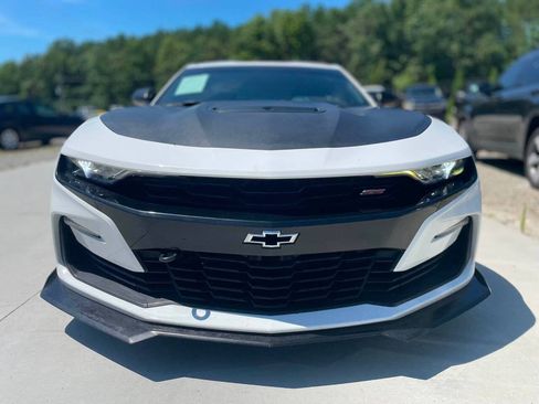 Used 2019 Chevrolet Camaro SS RWD image 2