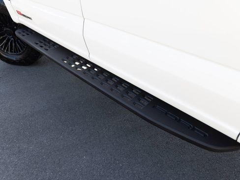 Used 2024 Ford F350 Lariat w/ Lariat Ultimate Package image 13