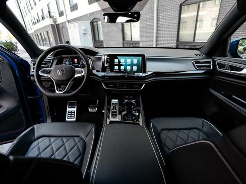 New 2025 Volkswagen Atlas Cross Sport SEL Premium R-Line image 8